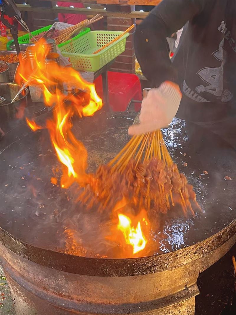 燒烤店招聘服務員